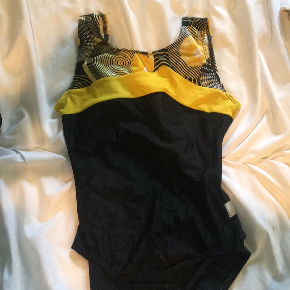 Gymnastics leo